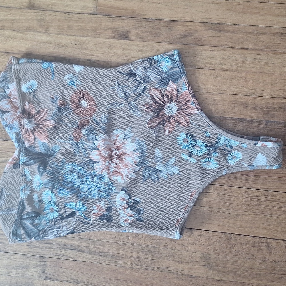 Bodysuit - Picture 2 of 3